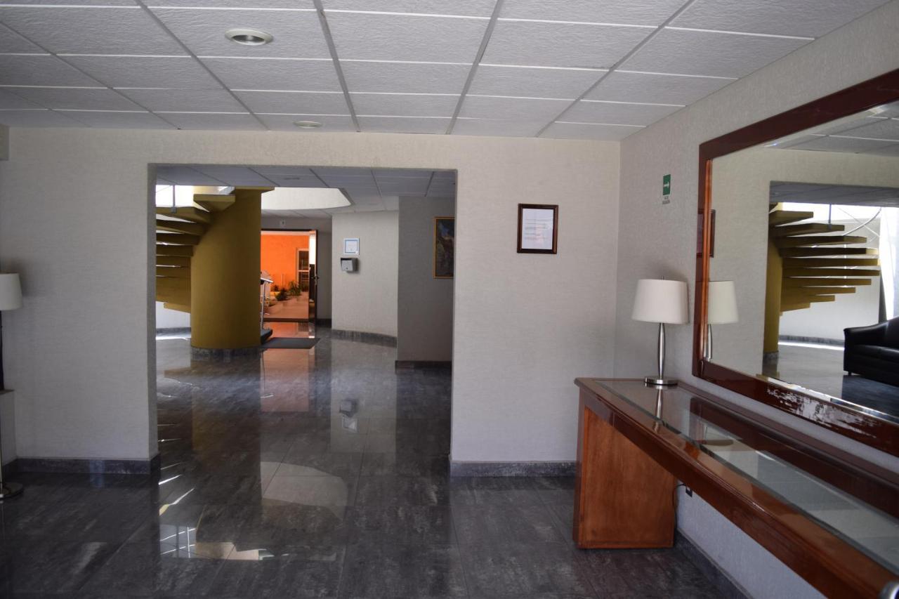 Hotel & Suites La Marquesa โทลุกา ภายนอก รูปภาพ