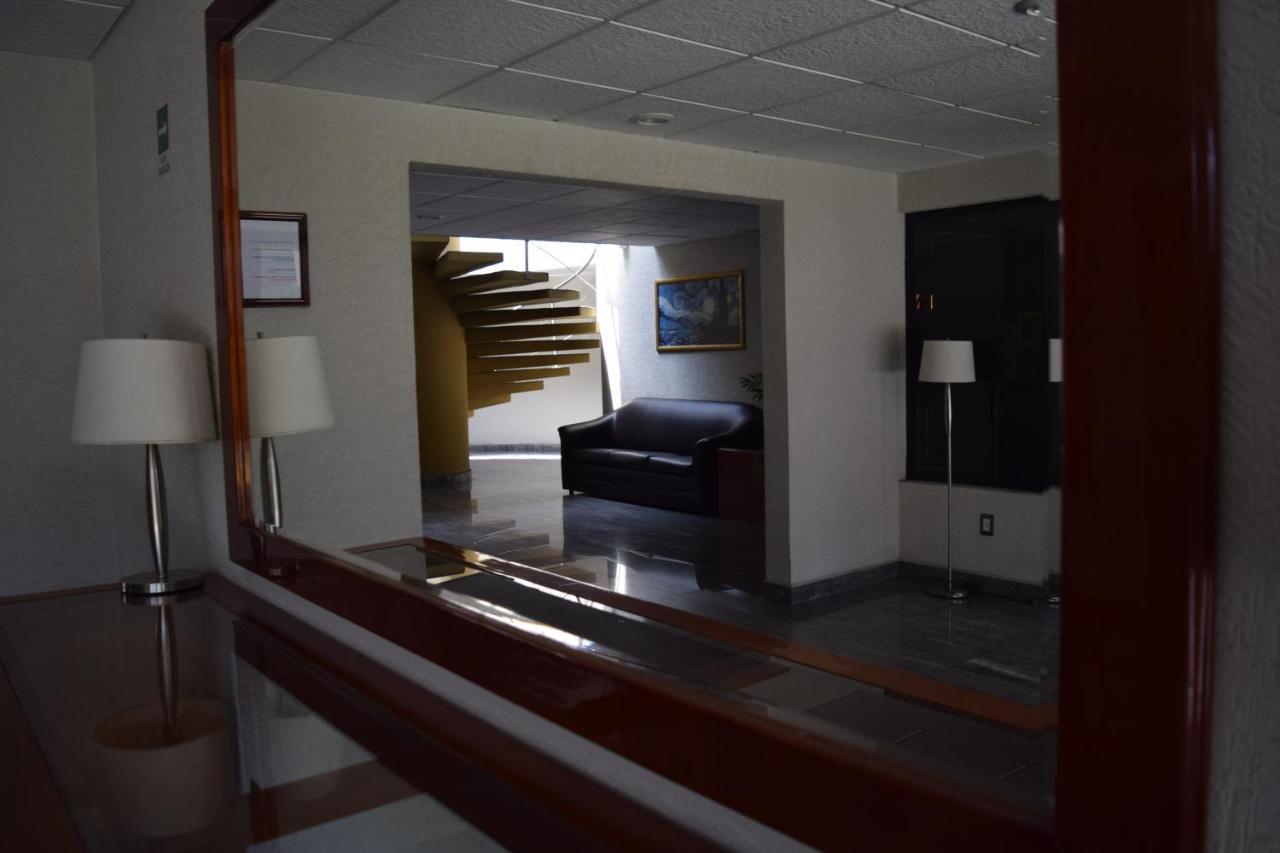 Hotel & Suites La Marquesa โทลุกา ภายนอก รูปภาพ