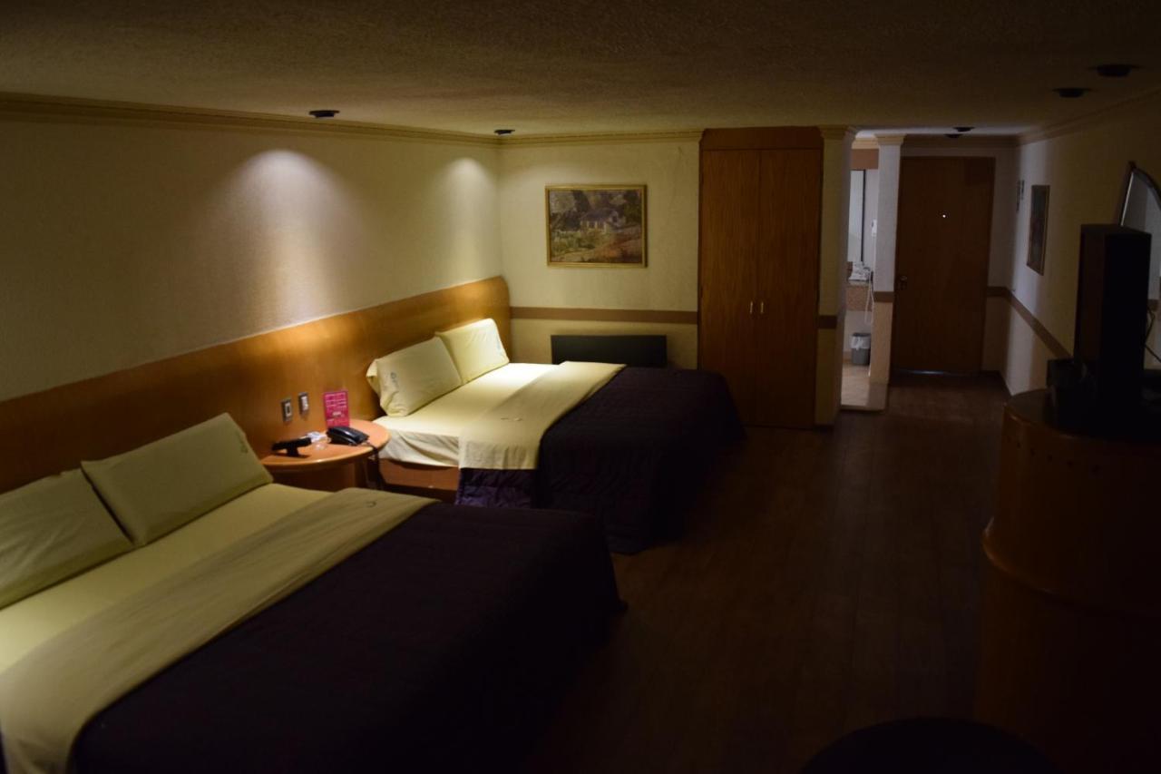 Hotel & Suites La Marquesa โทลุกา ภายนอก รูปภาพ