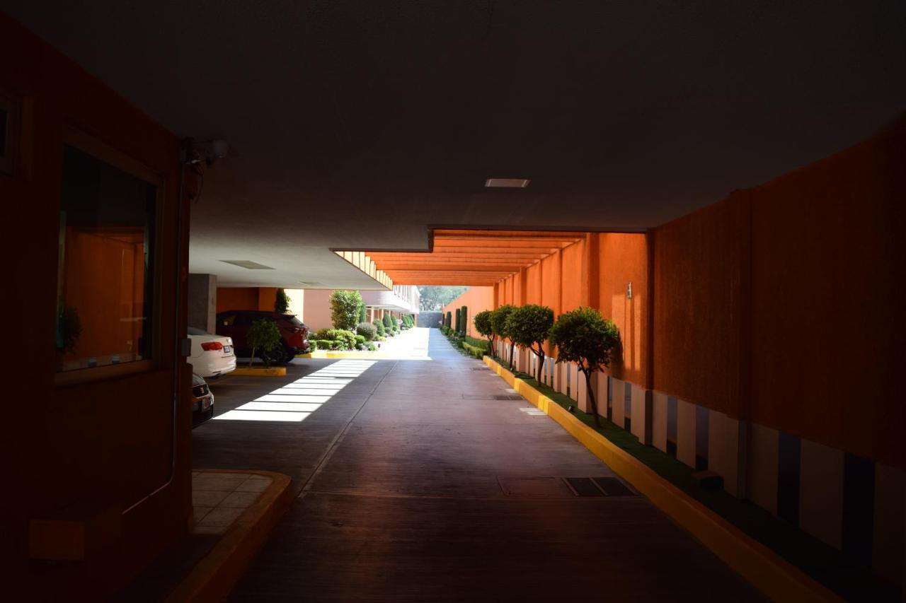 Hotel & Suites La Marquesa โทลุกา ภายนอก รูปภาพ